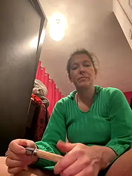 Lwhite1 online show from November 25, 5:35 pm