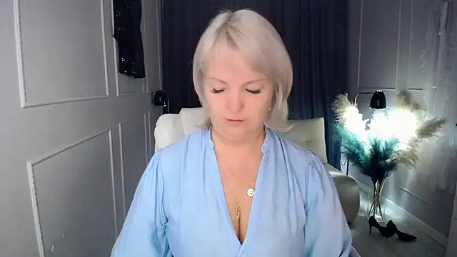 Juarnea online show from October 26, 11:42 pm