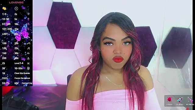 KayleighDreams  online show from January 14, 7:19 pm