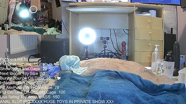 ClairTS online show from February 9, 8:02 pm