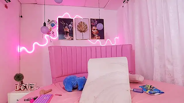 Snapshot of Azul_horney chatting on March 9, 11:46 pm Azul horney online show from March 9, 11:46 pm