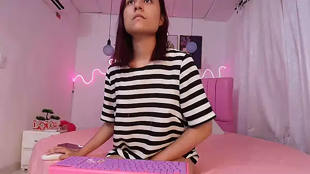 Snapshot of Azul_horney chatting on September 13, 11:04 pm Azul horney online show from September 13, 11:04 pm