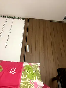 Snapshot of Charlotee_ chatting on October 31, 7:20 am Charlotee  online show from October 31, 7:20 am