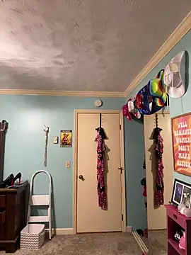 vixendoll87 online show from November 2, 11:18 pm