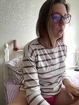 BeatriceTender online show from September 29, 6:07 am