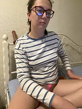 BeatriceTender online show from October 17, 7:38 pm