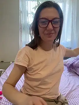 BeatriceTender online show from March 21, 11:26 am