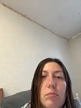 BeatriceTender online show from March 27, 1:33 pm