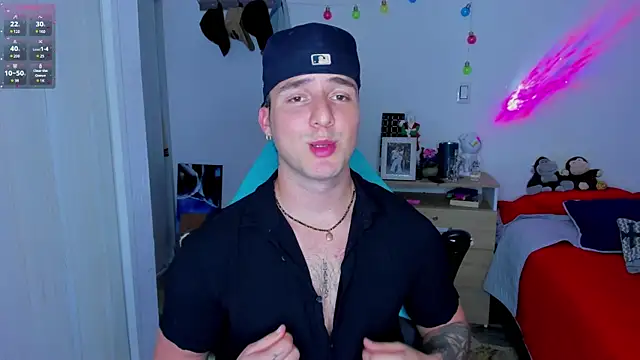 liam oficial02 online show from January 10, 1:32 am