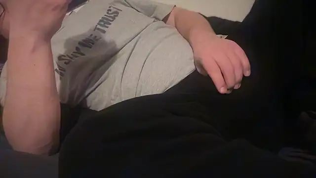 Snapshot of adamseed69 chatting on February 3, 6:40 am adamseed69 online show from February 3, 6:40 am