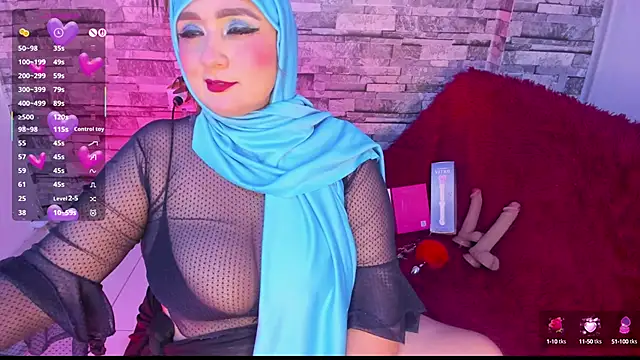 Snapshot of HijabiMilf chatting on September 25, 2:10 pm HijabiMilf online show from September 25, 2:10 pm