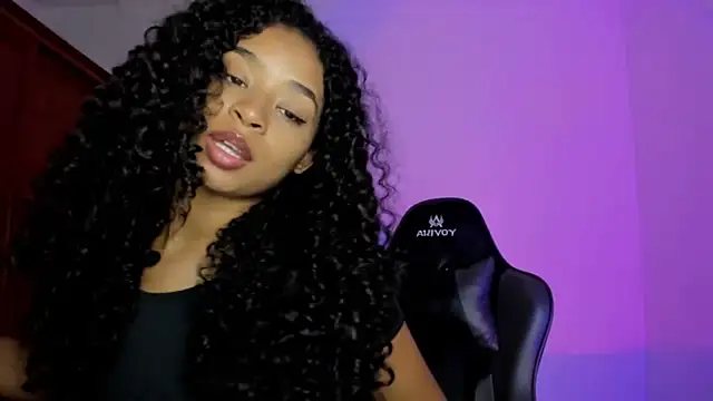 avellanatammy online show from November 25, 11:49 pm