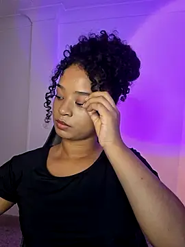 avellanatammy online show from March 14, 2:17 am