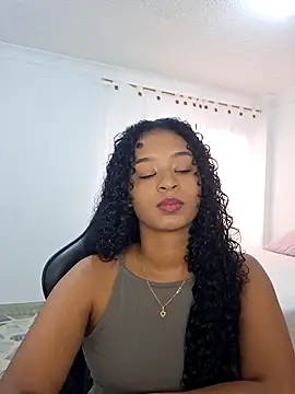 avellanatammy online show from April 9, 7:30 pm