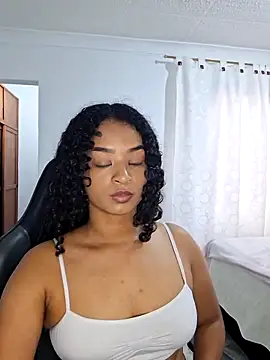 Snapshot of avellanatammy chatting on June 12, 9:57 pm avellanatammy online show from June 12, 9:57 pm