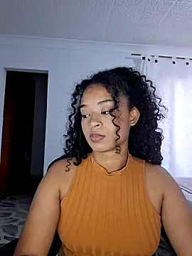 Snapshot of avellanatammy chatting on July 6, 2:36 pm avellanatammy online show from July 6, 2:36 pm