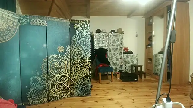 MilfKendra4U online show from January 12, 10:37 pm