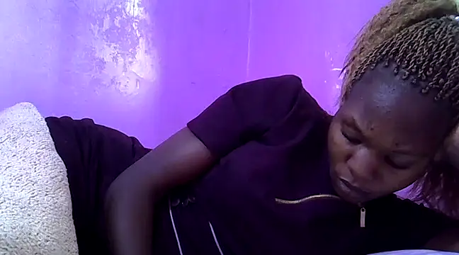 Snapshot of Cute_tamara chatting on December 7, 7:49 am Cute tamara online show from December 7, 7:49 am