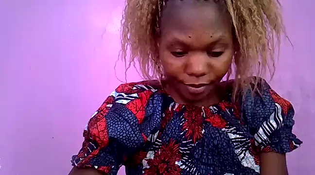 Snapshot of Cute_tamara chatting on December 16, 2:27 pm Cute tamara online show from December 16, 2:27 pm