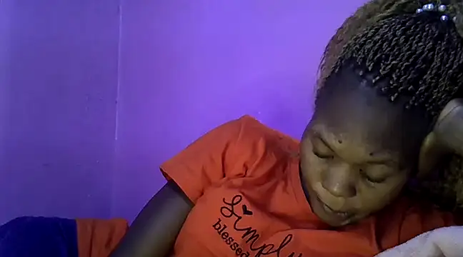 Snapshot of Cute_tamara chatting on December 19, 2:02 pm Cute tamara online show from December 19, 2:02 pm