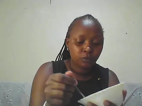 Snapshot of Cute_tamara chatting on April 19, 11:20 am Cute tamara online show from April 19, 11:20 am