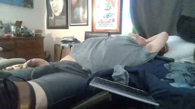 Snapshot of den-rock4u chatting on November 11, 4:12 am den-rock4u online show from November 11, 4:12 am