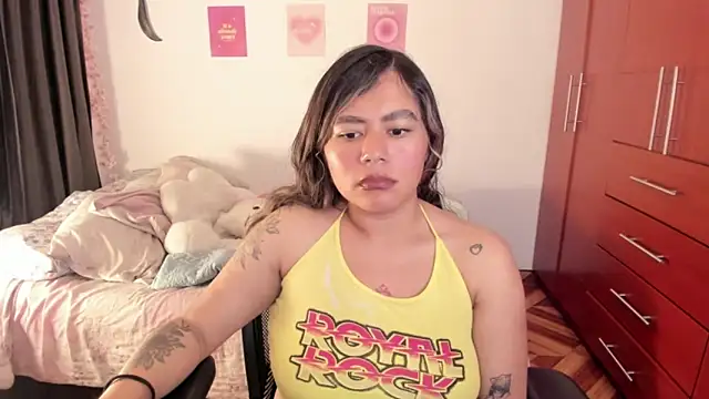 StephaniFox online show from November 18, 1:22 am