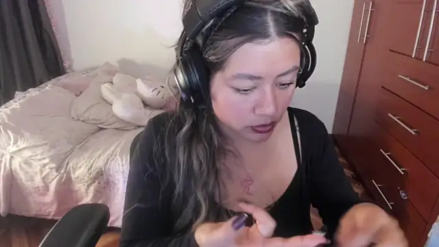 StephaniFox online show from December 14, 11:09 pm