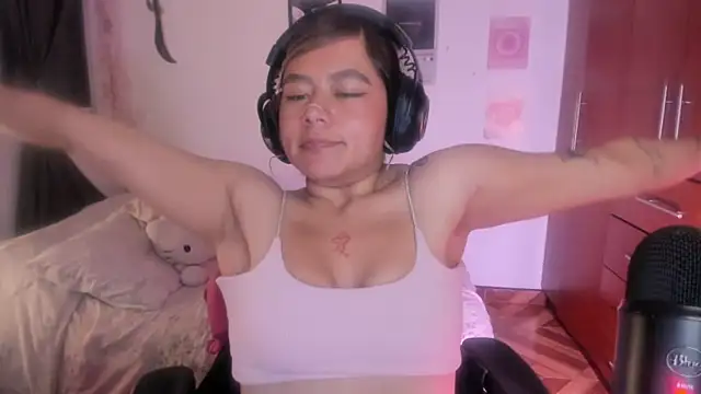 StephaniFox online show from March 8, 2:04 am