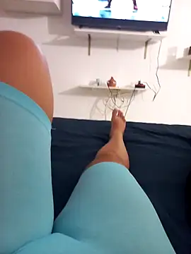 Snapshot of buterfly1519 chatting on September 21, 7:59 pm buterfly1519 online show from September 21, 7:59 pm