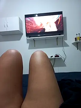 Snapshot of buterfly1519 chatting on October 5, 12:53 am buterfly1519 online show from October 5, 12:53 am