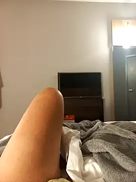 Snapshot of buterfly1519 chatting on October 31, 2:56 am buterfly1519 online show from October 31, 2:56 am