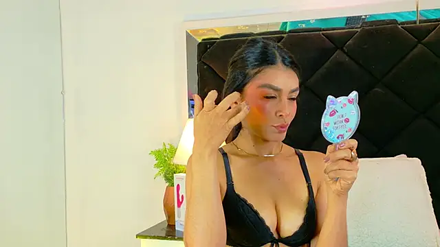 Holly Brensonexx  online show from October 6, 2:14 pm