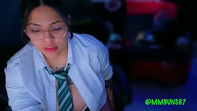 miacanela xo online show from November 1, 12:56 am