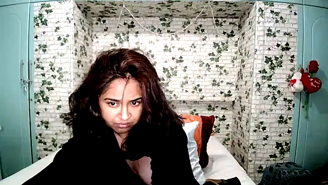 Cute Indian00 online show from January 12, 10:54 pm