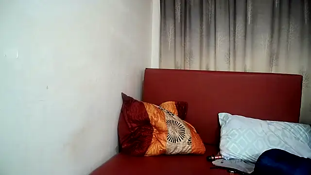 Cute Indian00 online show from March 8, 11:48 am