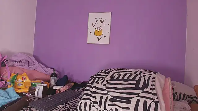 vale ross  online show from January 28, 6:05 am