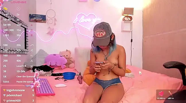 lilith horny online show from February 18, 7:19 pm