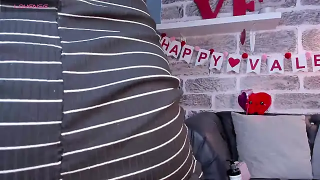 Tamaraakins online show from February 12, 5:05 pm