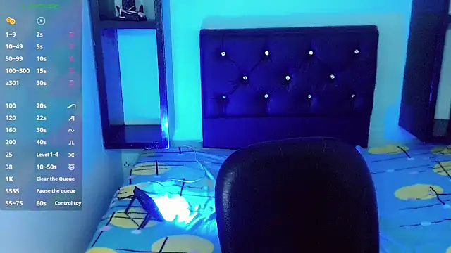 kinverly sexyx online show from April 10, 4:17 am