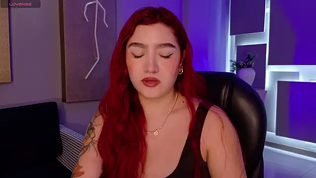 ViolettCastel online show from December 21, 11:28 am