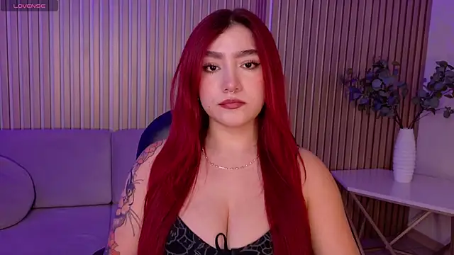 ViolettCastel online show from February 20, 7:14 pm