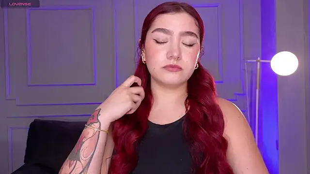 ViolettCastel online show from March 13, 6:58 pm