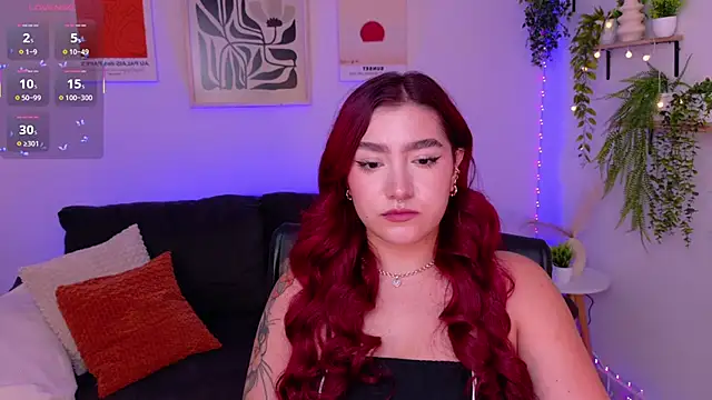 ViolettCastel online show from April 12, 6:13 pm