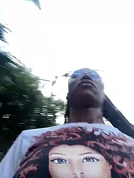 sweetsarabig22cm online show from March 2, 11:20 pm