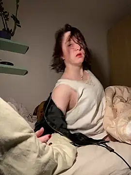 Leontina94 online show from February 10, 8:57 pm