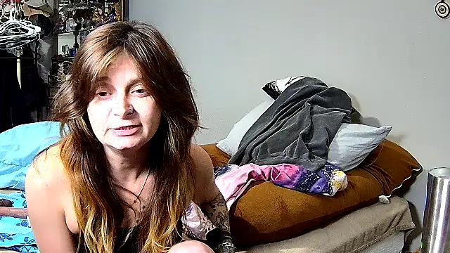 Snapshot of ZeelaXoXo chatting on February 1, 7:07 am ZeelaXoXo online show from February 1, 7:07 am