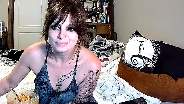 Snapshot of ZeelaXoXo chatting on March 2, 6:58 am ZeelaXoXo online show from March 2, 6:58 am