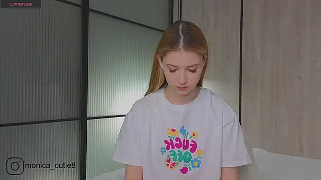 Monikacutie online show from February 24, 4:05 am