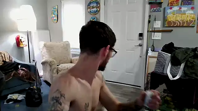 hungkubenski online show from November 15, 9:11 pm